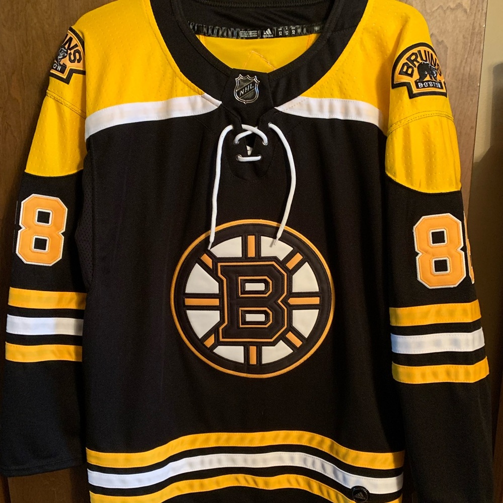 Authentic Boston Bruins NHL black and yellow jersey #NHL #Bruins